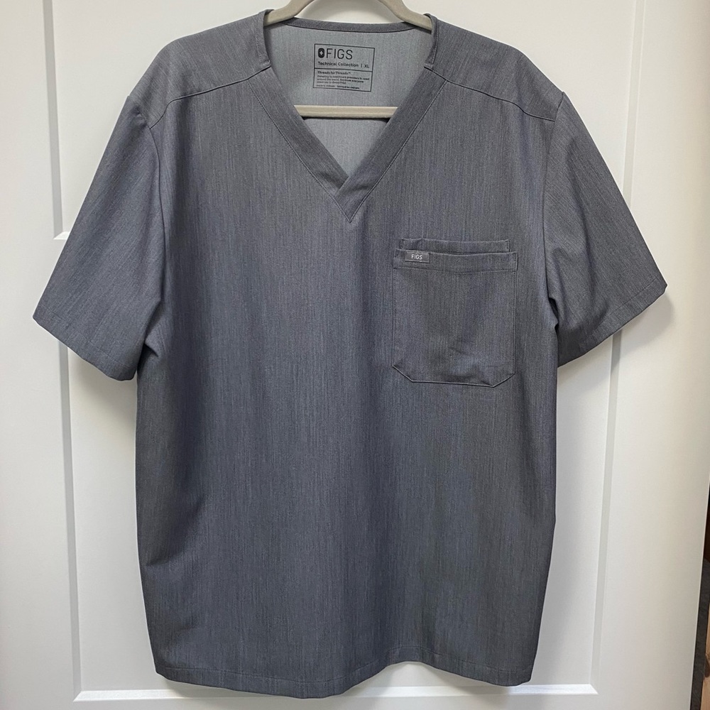 Figs Men’s Leon 3-pocket Scrub Top- XL